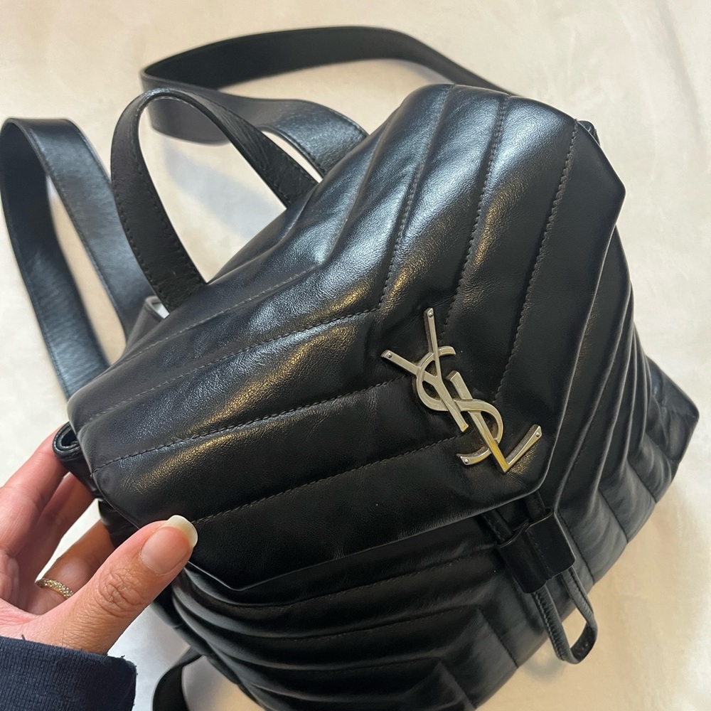 Saint Laurent small loulou quilted backpack - Picture 3 of 14